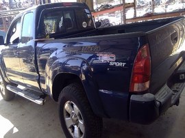 2006 TOYOTA TACOMA, NAVY BLUE, SR5, EXTD CAB, 4.0L, AT,  2WD, Z25080